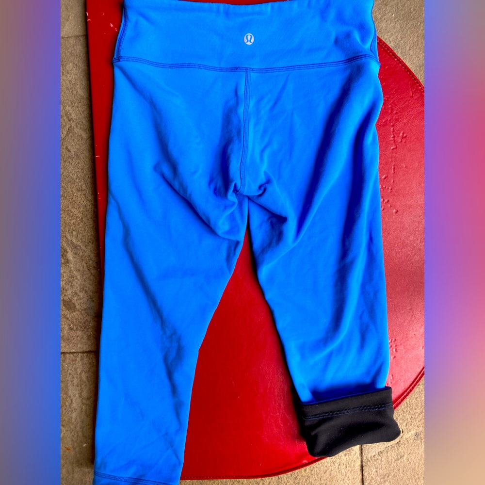Lululemon Reversible wunder under crop size 6
